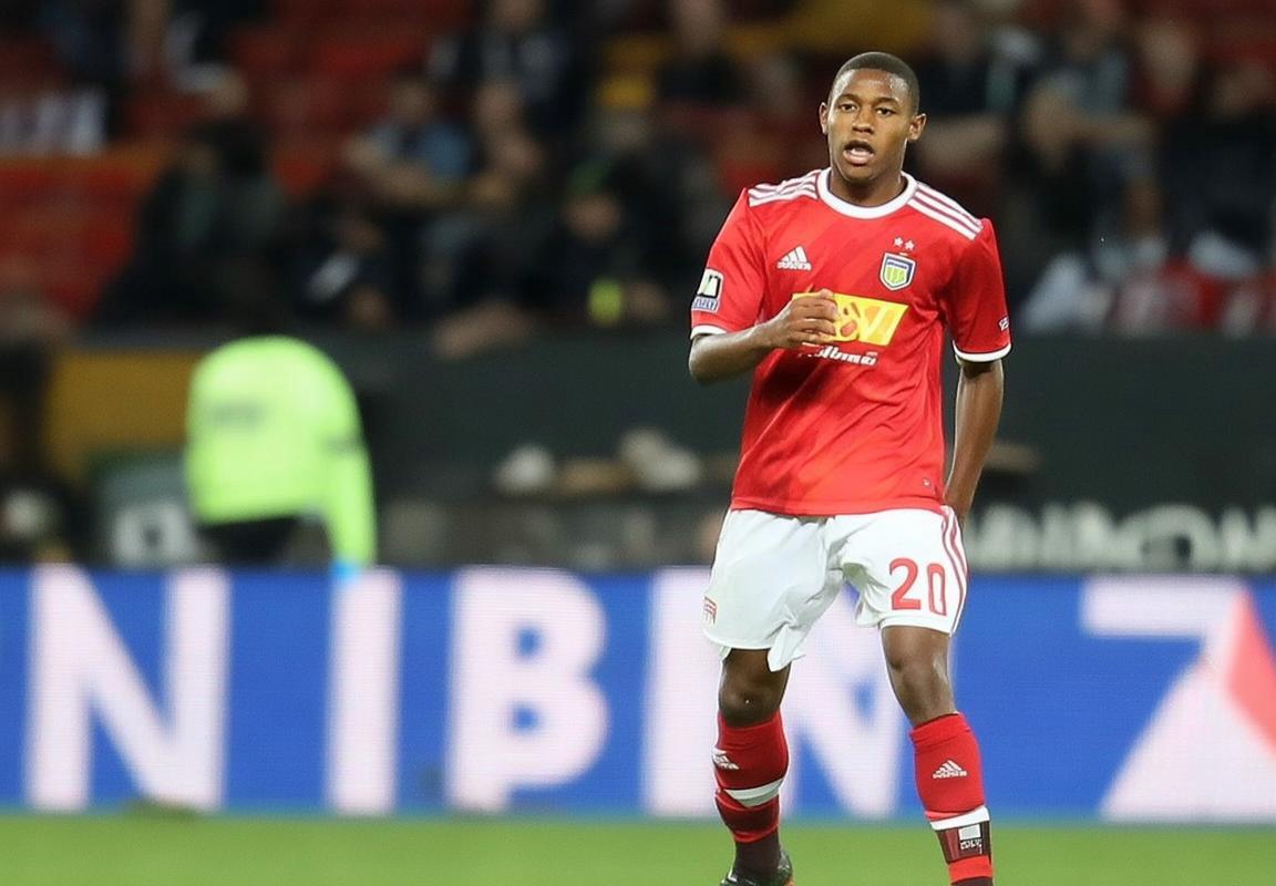 洛杉矶湖人队东契奇续约争议：NBA豪门未来发展的关键抉择